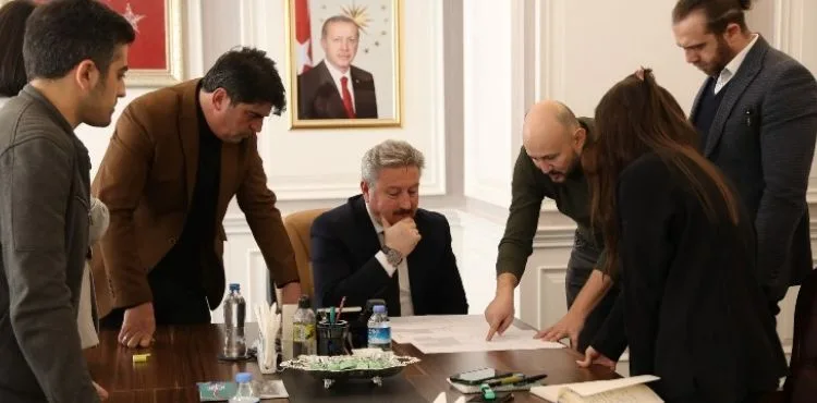 “KAYSERİ’MİZE OYUNCAK KÜTÜPHANESİ VE MASAL EVİ YENİ VİZYON KAZANDIRACAK”