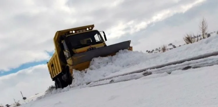 208 MAHALLE YOLUNU ULAŞIMA AÇAN BÜYÜKŞEHİR, KAPALI MAHALLE YOLU BIRAKMADI