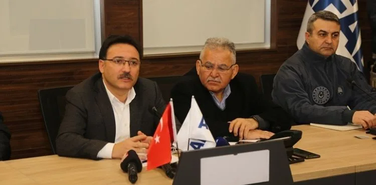 BAŞKAN BÜYÜKKILIÇ, VALİ ÇİÇEK BAŞKANLIĞINDA DEPREM KRİZ MASASI’NA KATILDI