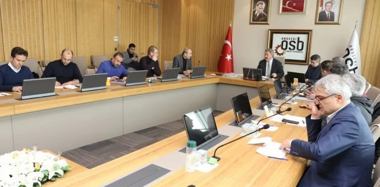 DEPREM YARDIMLARI İÇİN KAYSERİ 1. OSB FUAR ALANINDA YARDIM KOORDİNASYON MERKEZİ KURULDU