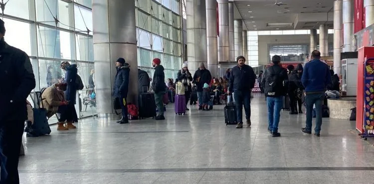 Deprem sonrası otogarda yoğunluk
