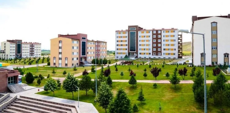 NNYÜ, DEPREMDEN ETKİLENEN ÖĞRENCİLERİNE VE BİRİNCİ DERECE YAKINLARINA YURT TAHSİS ETTİ
