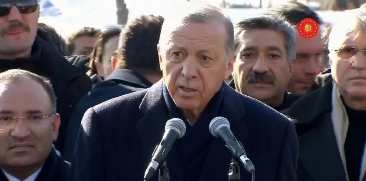 Üniversiteler yaza kadar uzaktan eğitim yapacak