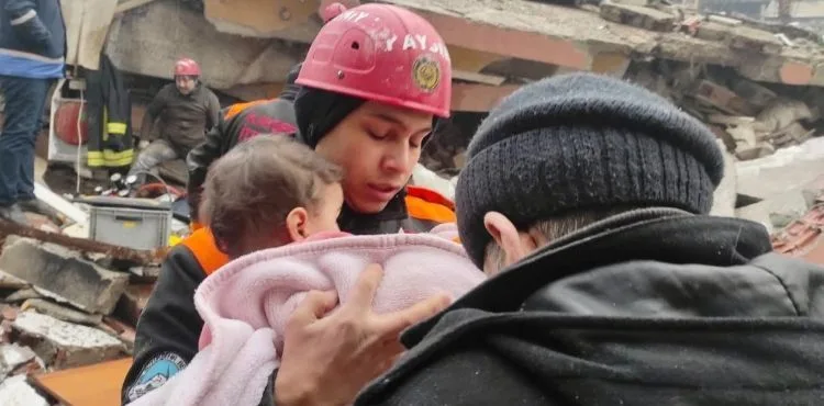 Depremde hayatını kaybedenlerin sayısı 31 bin 643’e yükseldi