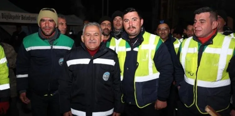 BAŞKAN BÜYÜKKILIÇ: “TEMİZLİK BU İŞİN OLMAZSA OLMAZI”