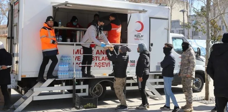 Kızılay’ın AFAD İçin Çadır Üretimi Sürüyor
