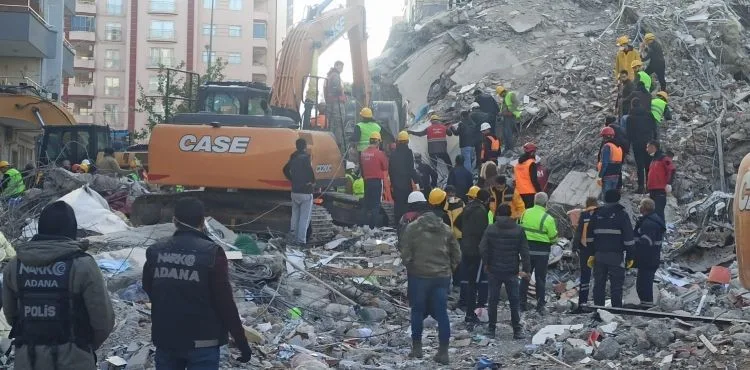 Depremde hayatını kaybedenlerin sayısı 35 bin 418’e yükseldi