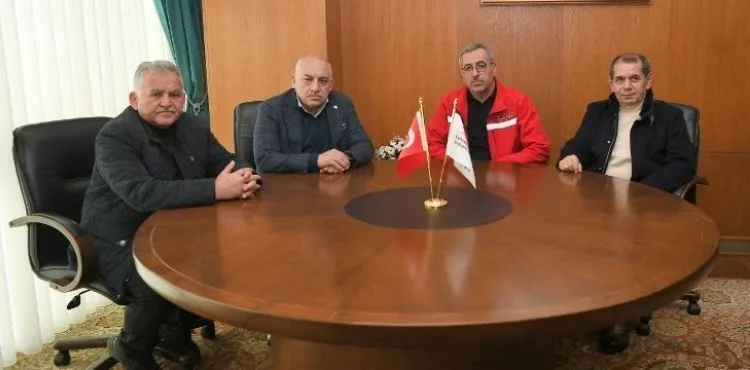 BAŞKAN BÜYÜKKILIÇ, SPOR CAMİASI İLE DEPREM BÖLGESİNDE BİR ARAYA GELDİ