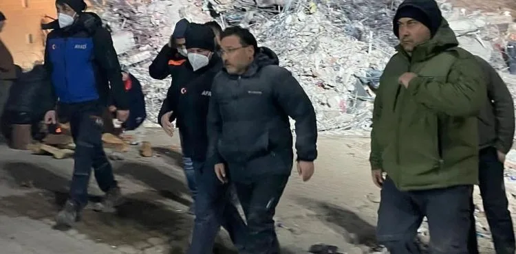 Koordinatör Vali Çiçek, deprem bölgesinden bilgi verdi
