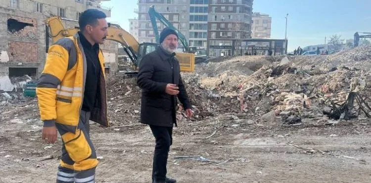 BAŞKAN ÇOLAKBAYRAKDAR; “HER ŞARTTA VE KOŞULDA DEPREMZEDE KARDEŞLERİMİZİN YANINDAYIZ”