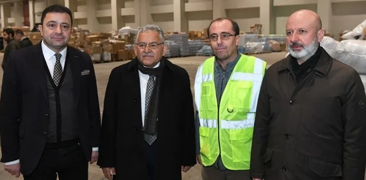 BAŞKAN BÜYÜKKILIÇ: “DEPREM BÖLGESİNE YARDIM, BİN TIRA ULAŞTI”