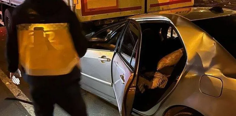 Otomobil TIR’a çarptı: 1 ölü