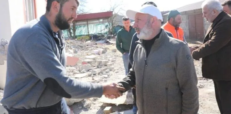 BAŞKAN ÇOLAKBAYRAKDAR, BU SEFERDE MECLİS ÜYELERİYLE DEPREM BÖLGESİNDE