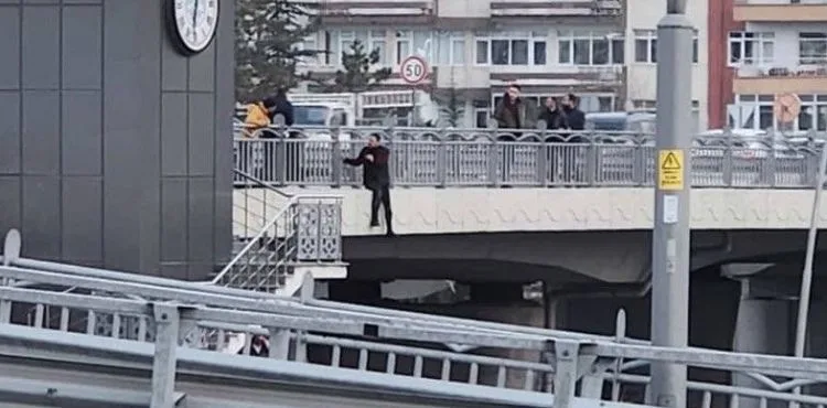 İntihar girişimini ekipler önledi