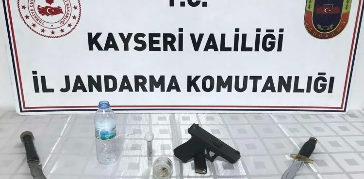 Şüpheli kişinin evinden uyuşturucu bulundu