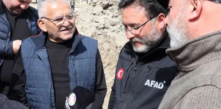 Başkan Büyükkılıç, Elbistan Kayseri Çarşısı’nda İncelemelerde Bulundu