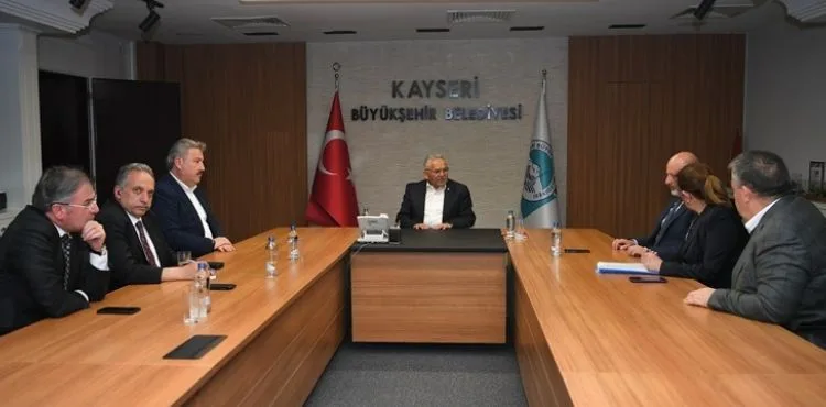 BÜYÜKŞEHİR’DE DEPREMLERLE İLGİLİ DEĞERLENDİRME TOPLANTISI