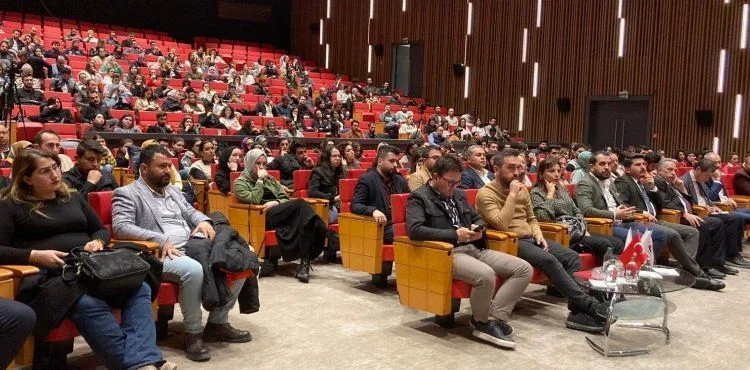 Japon Mimar ve Mühendis Moriwaki, Kayseri’de deprem söyleşisi gerçekleştirdi