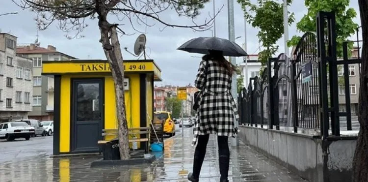 Yarın kuvvetli lodos ve yağış bekleniyor