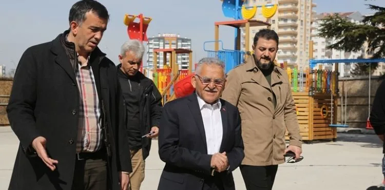 BAŞKAN BÜYÜKKILIÇ, ÇOCUK KÜTÜPHANESİ VE MÜZİK OKULU PROJESİ'Nİ İNCELEDİ