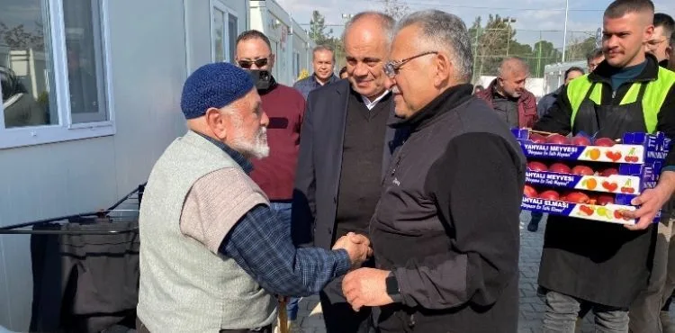 BÜYÜKŞEHİR BELEDİYESİ VE KAYSERİ, DEPREMZEDELERİN HER ZAMAN YANINDA