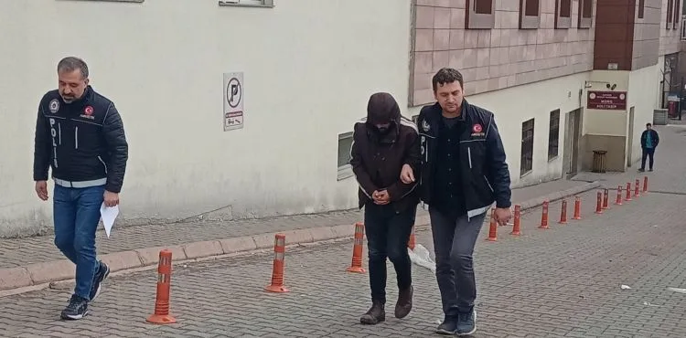 Uyuşturucu madde satıcısı adliyeye sevk edildi