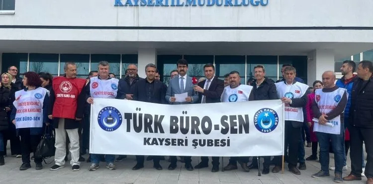 Başkan Pala: “SGK çalışanlarının mağduriyetleri giderilmelidir”