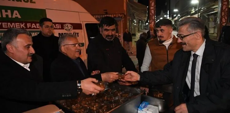 BAŞKAN BÜYÜKKILIÇ, İLK İFTARINI MEMLEKETİ DEVELİ’DE AÇTI