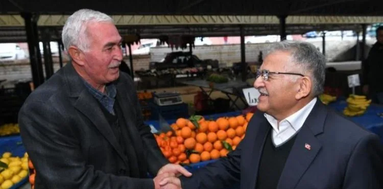 BAŞKAN BÜYÜKKILIÇ, MELİKGAZİ VE HACILAR’DA VATANDAŞLA BULUŞTU