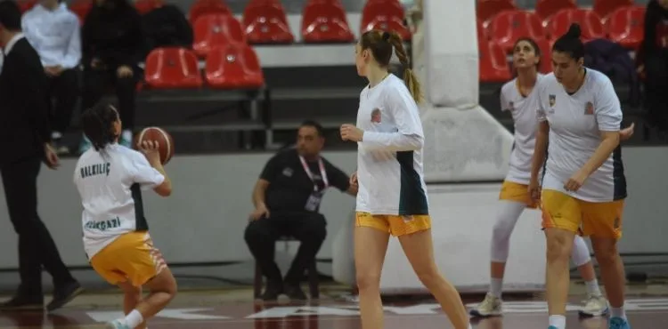 Melikgazi Kayseri Basketbol düşme potasında kaldı