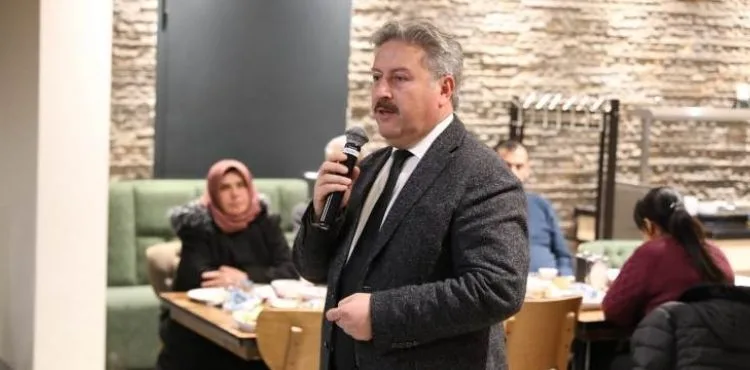 BAŞKAN PALANCIOĞLU, MUHTARLARLA İFTARDA BULUŞTU