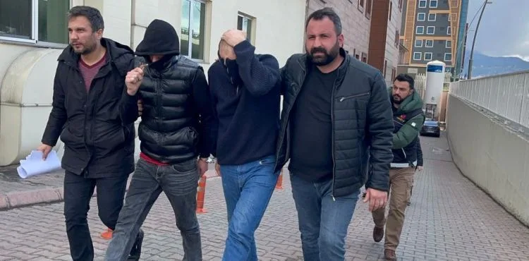 Uyuşturucu madde ticareti şüphelileri adliyeye sevk edildi