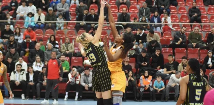 Kayseri Basketbol- Çankaya Üniversitesi: 76-66