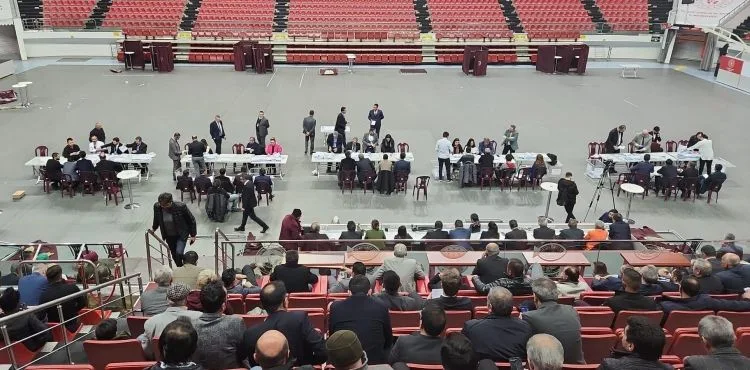 İYİ Parti temayül yoklaması sonuçladı