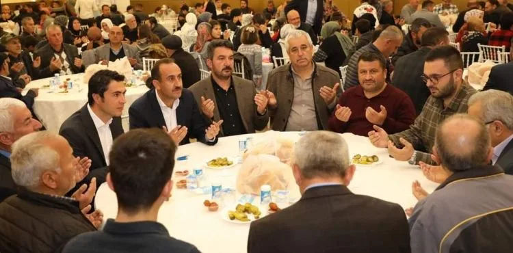 İncesu’da depremzedelerle iftar yemeği