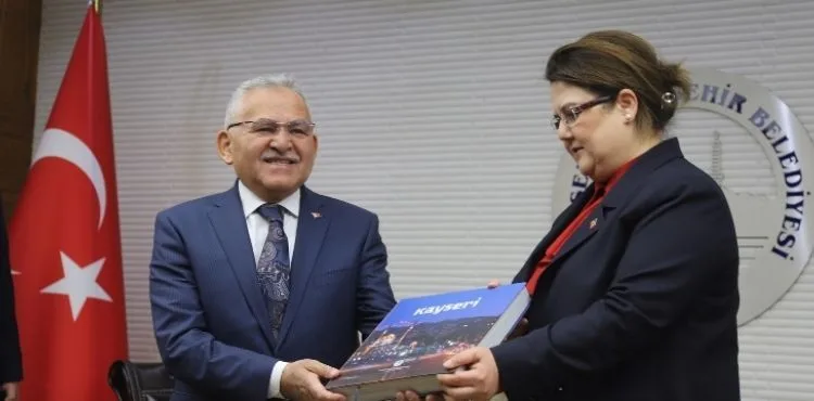 BÜYÜKŞEHİR, KAYSERİ’NİN KİTABINI YAZDI