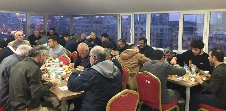 MAZLUMDER’DEN DEPREMZEDELERE İFTAR