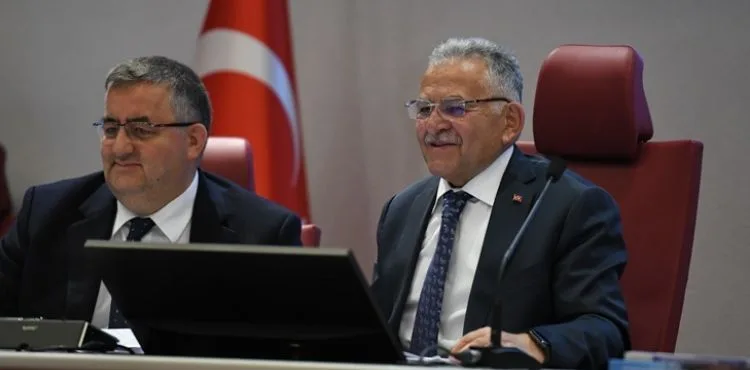 BÜYÜKŞEHİR MECLİSİ'NDE 2022 YILI FAALİYET RAPORU ONAYLANDI, AFET İŞLERİ DAİRE BAŞKANLIĞI KURULDU