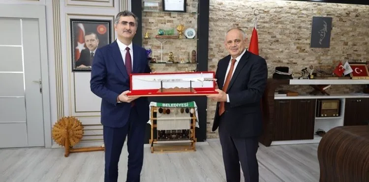VERENEL DERNEĞİ’NDEN BAŞKAN ESAT ÖZTÜRK’E ZİYARET