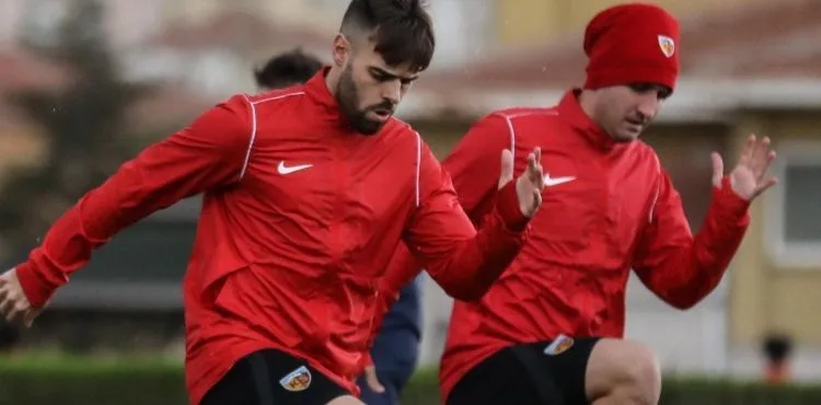 Kayserispor’un Kasımpaşa mesaisi devam ediyor