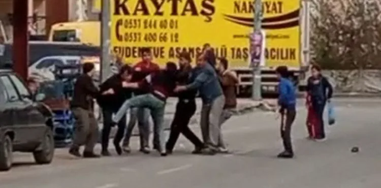 Yabancı uyruklu taraflar arasında kavga: 3 yaralı