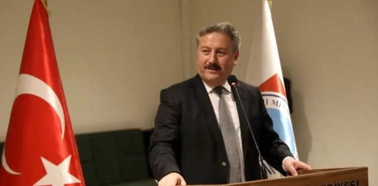 "MELİKGAZİ PERSONELİMİZ DEPREM BÖLGESİNDE BİRÇOK KALBE DOKUNDU"
