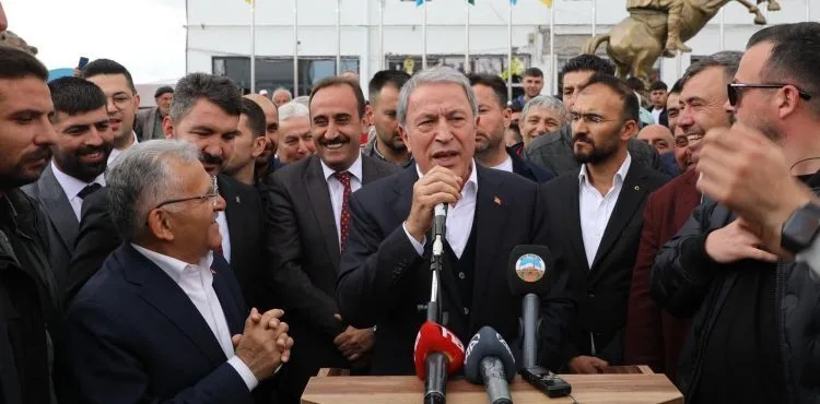 Bakan Akar, “PKK Kürt demek değildir, Kürtleri temsil etmez”