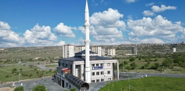 MELİKGAZİ BELEDİYESİ'NDEN FATİH MAHALLESİ'NE YENİ BİR CAMİ