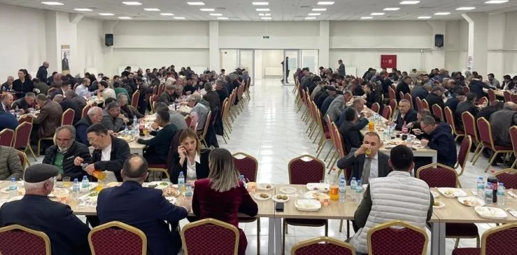 Mutlu AKKAYA’ya Pınarbaşı’nda Büyük İlgi
