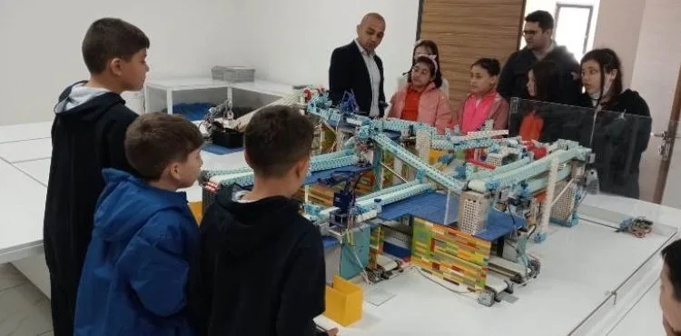 MELİKGAZİ'DE ÖĞRENCİLERE SIFIR ATIKLA İLGİLİ FARKINDALIK EĞİTİMİ