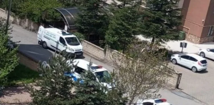 Genç kadın yaşamına son verdi