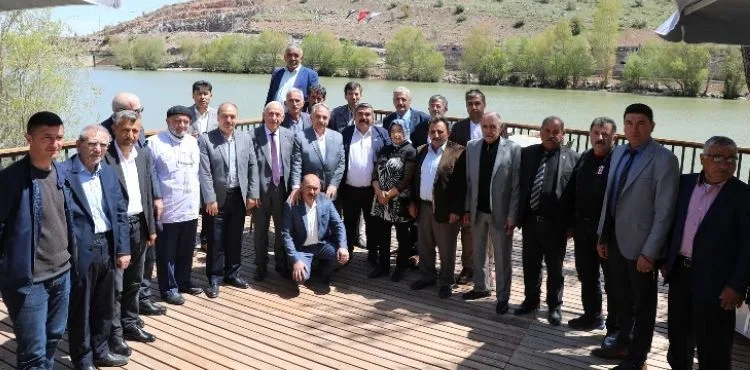 TALAS’IN MUHTARLARINDAN 100. YIL MESİRE ALANINA TAM NOT