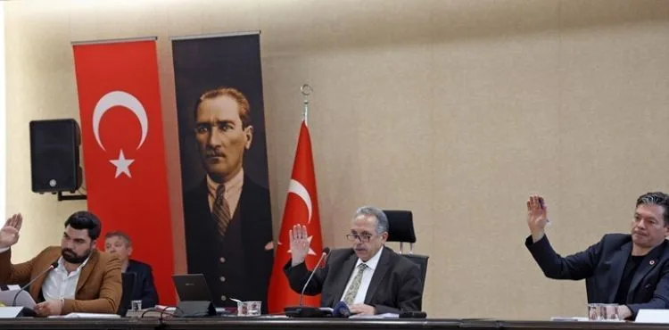 TALAS'TA KARARLAR OY BİRLİĞİYLE