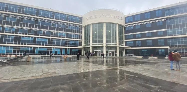 Cep telefonu gaspı davasında 3 gence 5 yıl 8 ay hapis